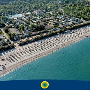 Üdülőpark Club Del Sole Vigna Sul Mar Family Collection ****